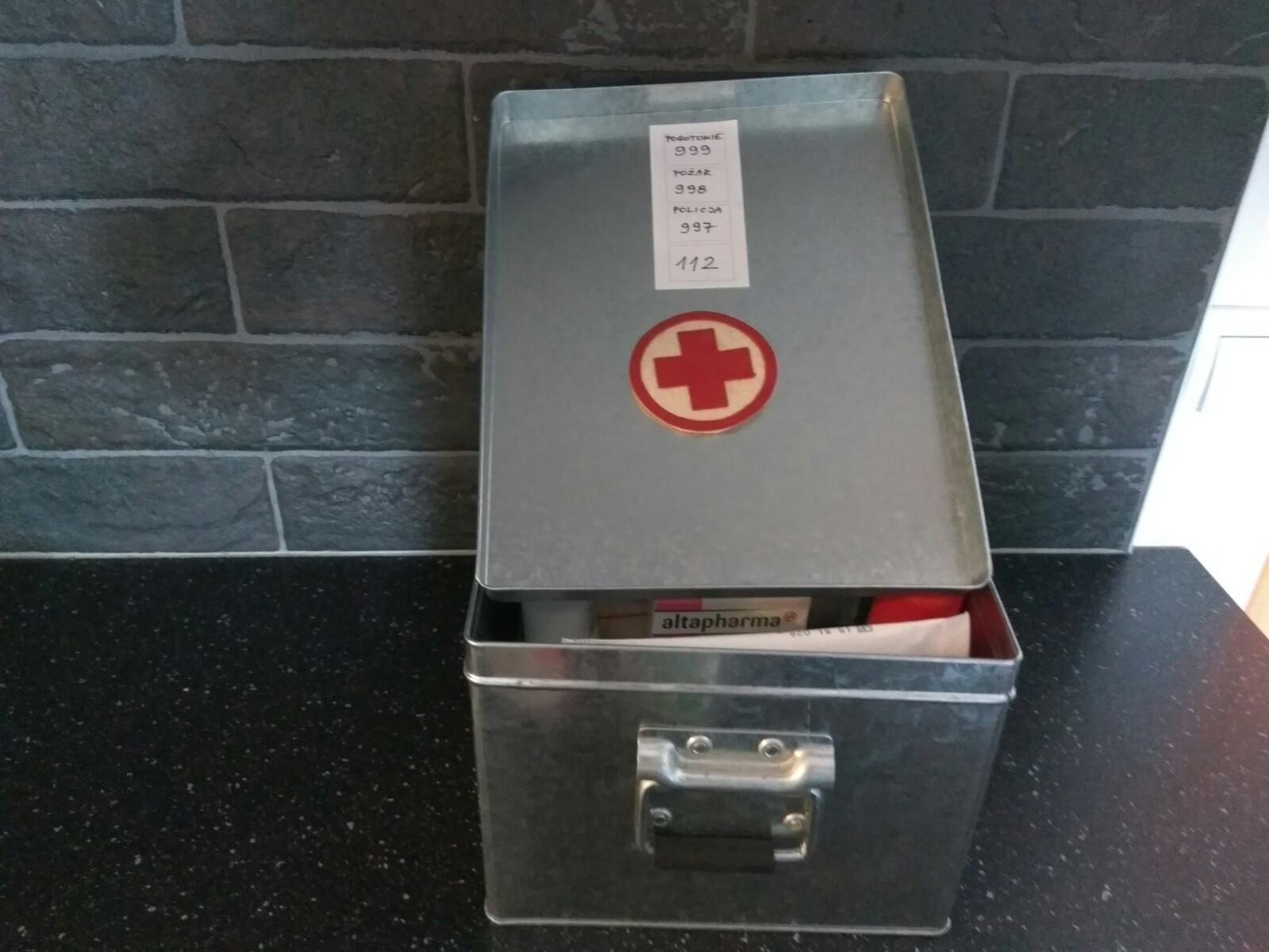 21015861_186890858518474_2605692799467175_o